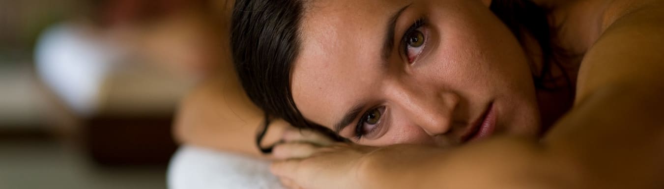 Visage de femme pendant un stage de massage